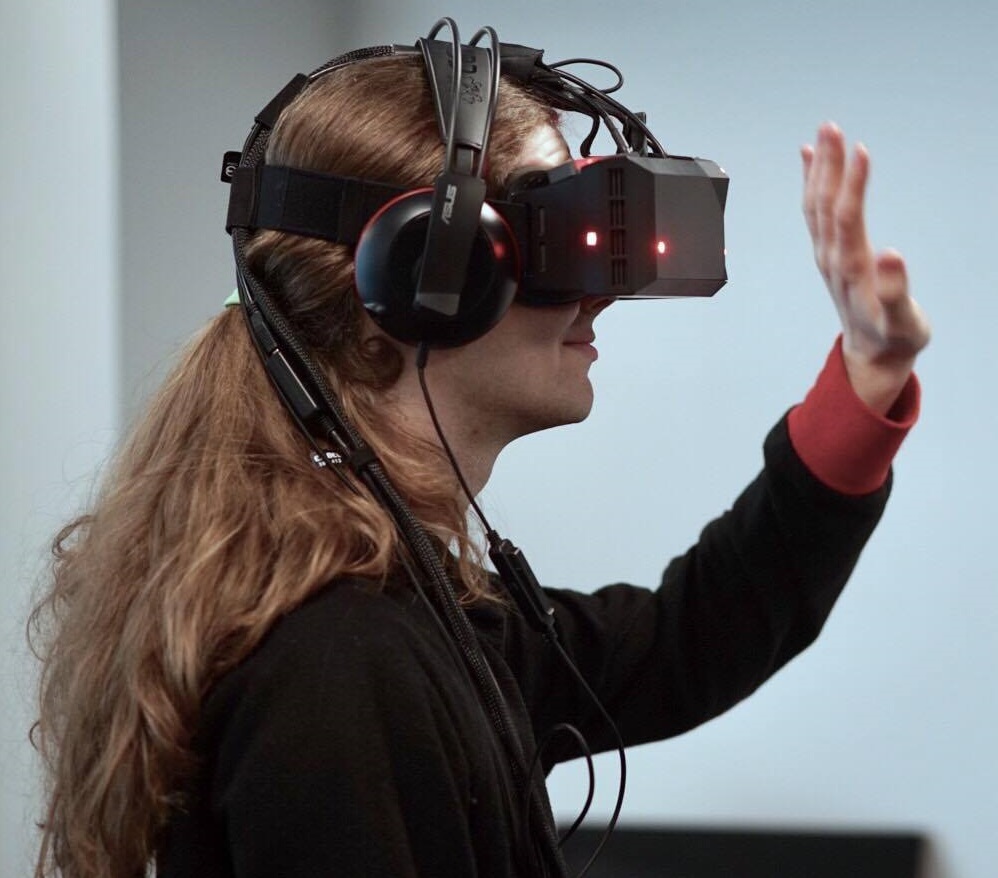 Jesper Tingvall wearing a VR headset